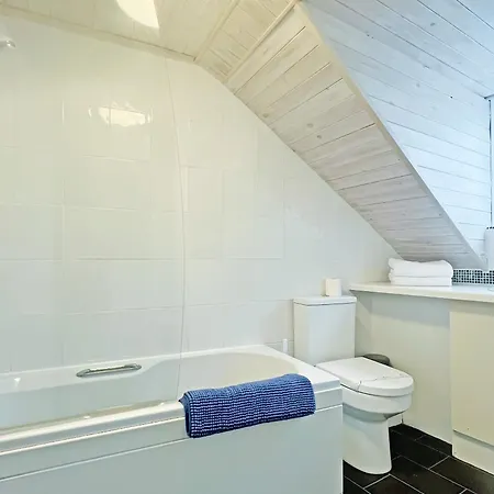 Holiday home Cockleshell *